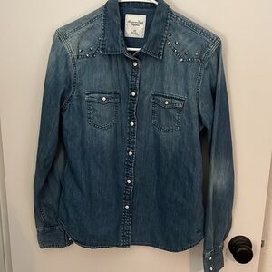 American Eagle Outfitters pearl snap Denim long sleeve shirt